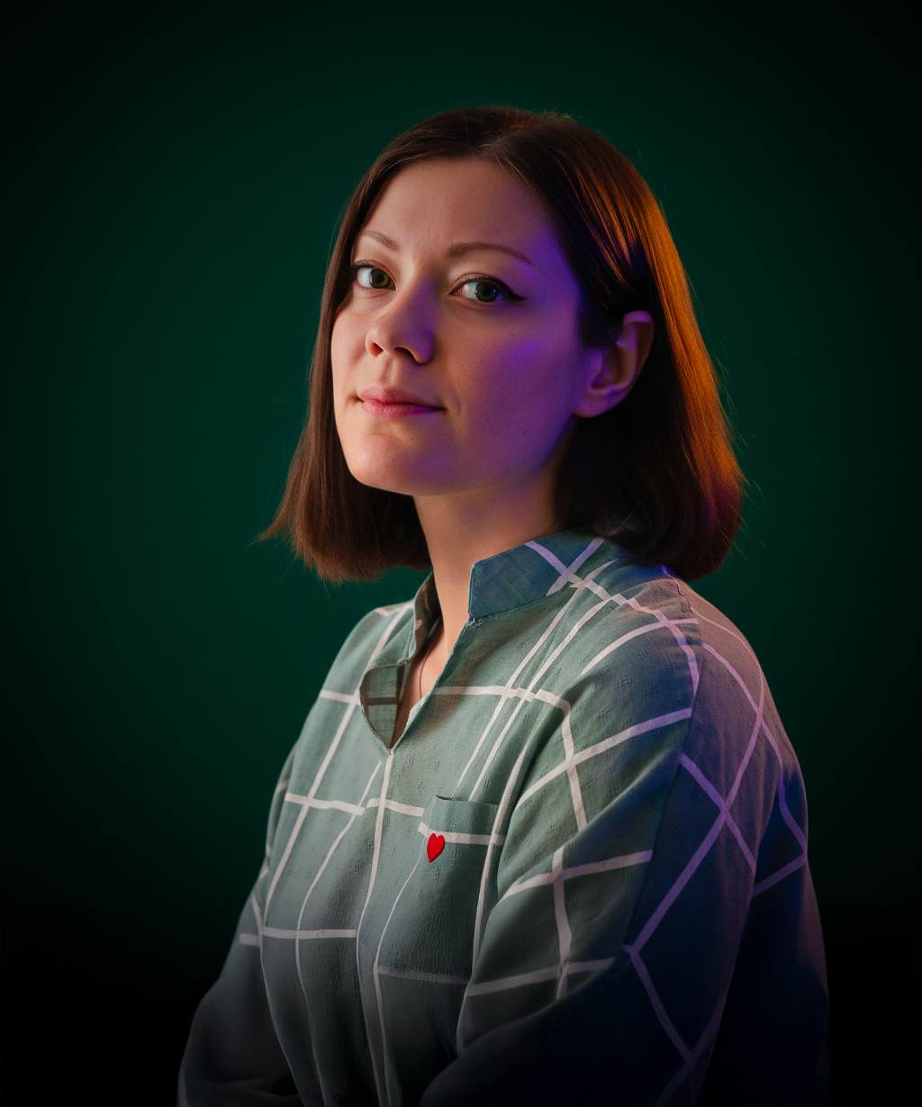 Valentyna Bobro — Brand & Graphic Designer